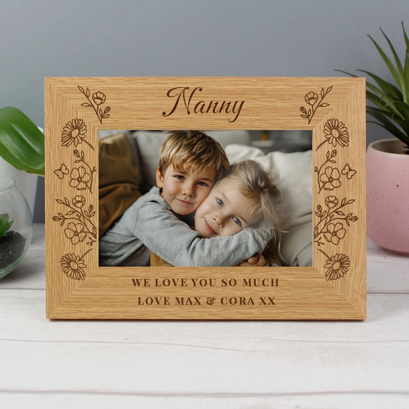 Personalised Wild Flowers 6x4 Oak Finish Photo Frame